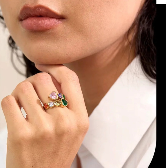 Diva Multicolor Crystal Heart 18K Gold Stainless Steel Waterproof Ring - Picture 13 of 17